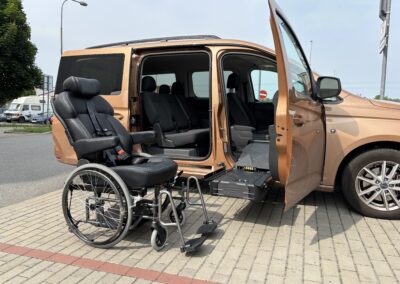 Podvozek pro výsuvné sedadlo