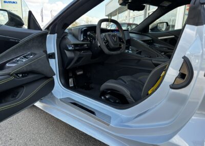 Inverzní plynový pedál v Corvette C8