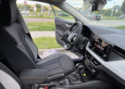 Škoda Scala s ručním ovládáním a přesedací deskou