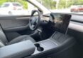 Ruční ovládání plynu a brzdy v Tesle Model Y